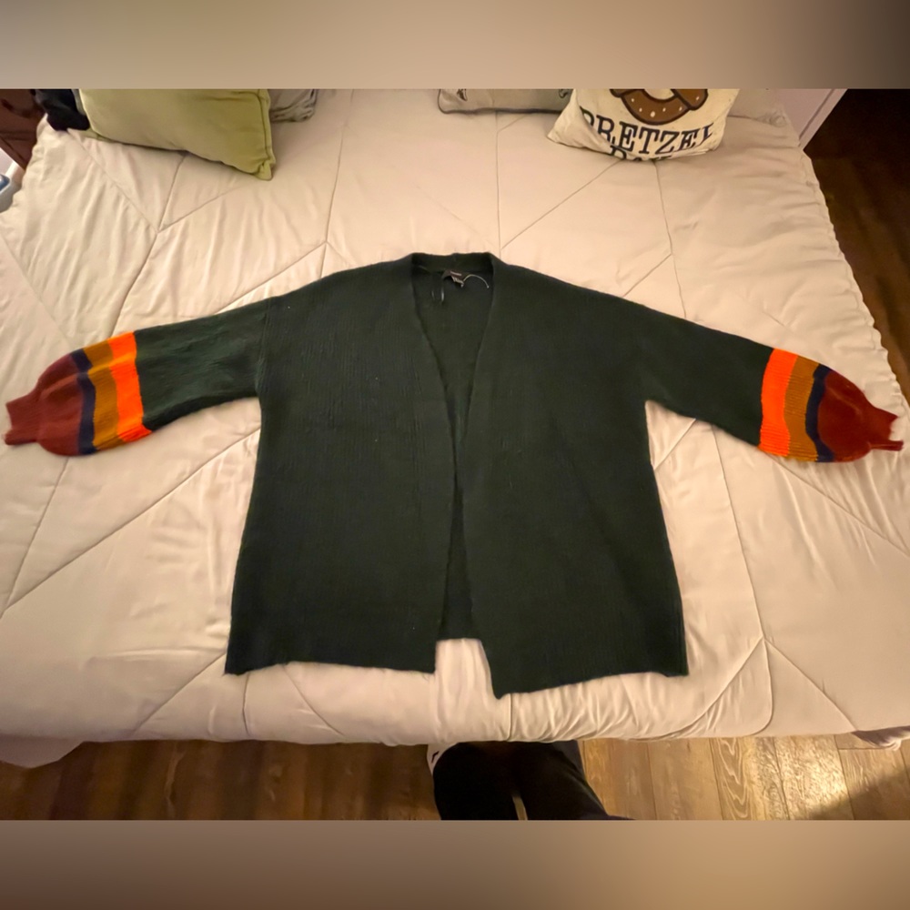 Forever 21 Sz L Balloon Sleeve Cardigan